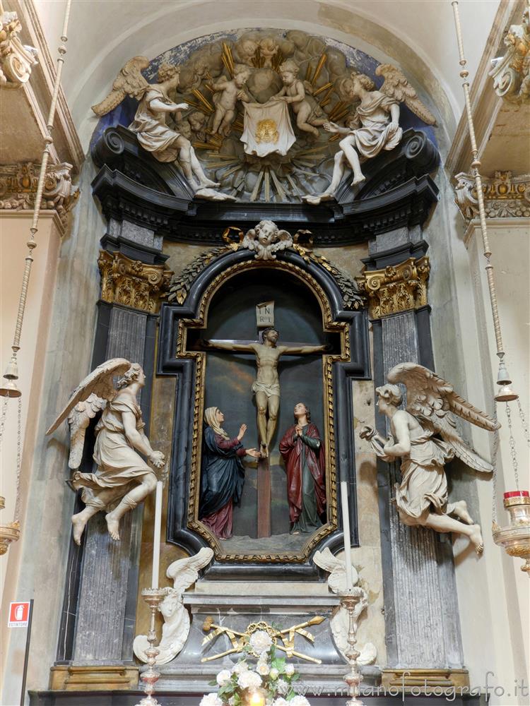 Milan (Italy) - Chapel of the Crucifix in the Church of Santa Maria alla Porta